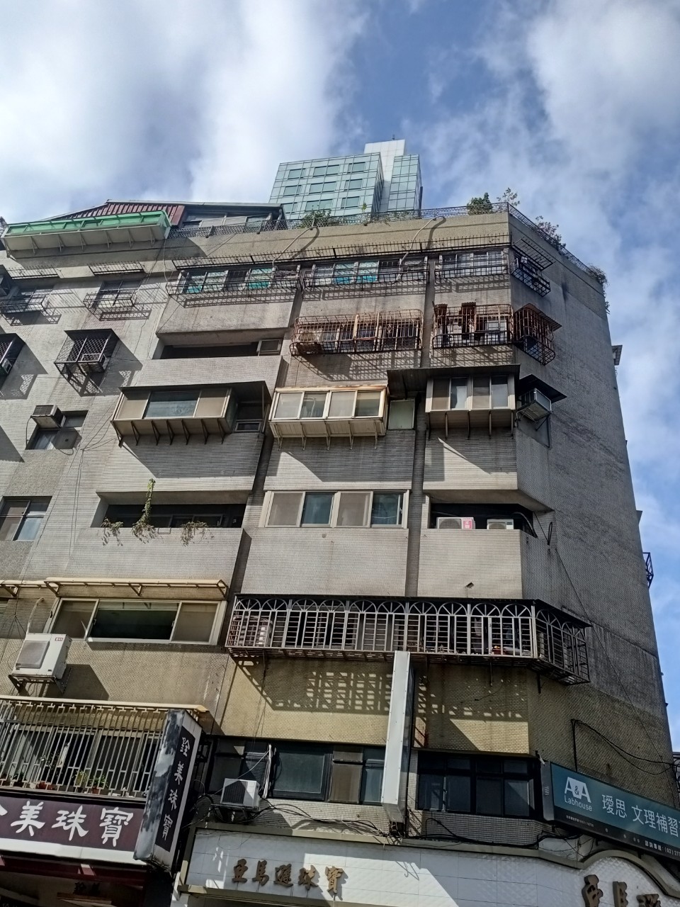 盛泰代書,新北市房屋二胎案例,新北市房屋二胎,板橋房屋二胎,三重,中和房屋二胎,永和,新莊房屋二胎,新店房屋二胎,土城,蘆洲,樹林,汐止,鶯歌,三峽房屋二胎,淡水,瑞芳,五股,泰山,林口房屋二胎,深坑,石碇,坪林,三芝,石門,八里,平溪,雙溪,貢寮,金山,萬里,烏來,新北市代書,板橋,三重,中和,永和代書,新莊,新店,土城,蘆洲,樹林,汐止代書,鶯歌,三峽代書,淡水,瑞芳,五股,泰山,林口,深坑,石碇代書,坪林,三芝,石門,八里,平溪,雙溪,貢寮,金山代書,萬里,烏來代書,全台灣服務81